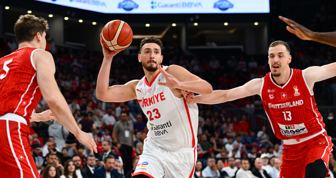 Great series from 12 Giant Men who beat Switzerland - Last Minute