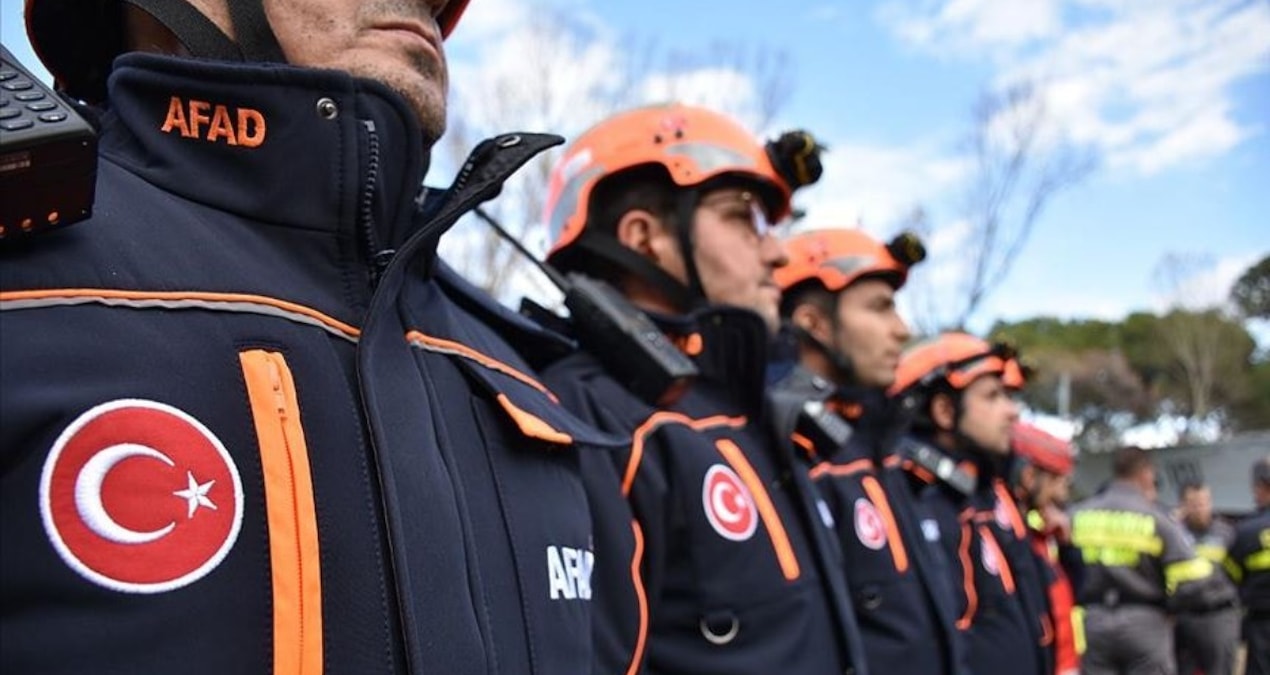 Sıcak Gündem: İYİ Parti Genel Sekreteri Özel: AFAD'ın 81 il müdüründen sadece 15'i arama kurtarma eğitimine ve