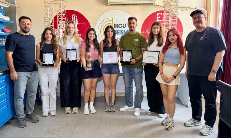 Ayrıntılar Netleşti: İzmir'den Deprem Tasarımında Dünya Birinciliği - Son Dakika: Gelişmeler Takip Ediliyor