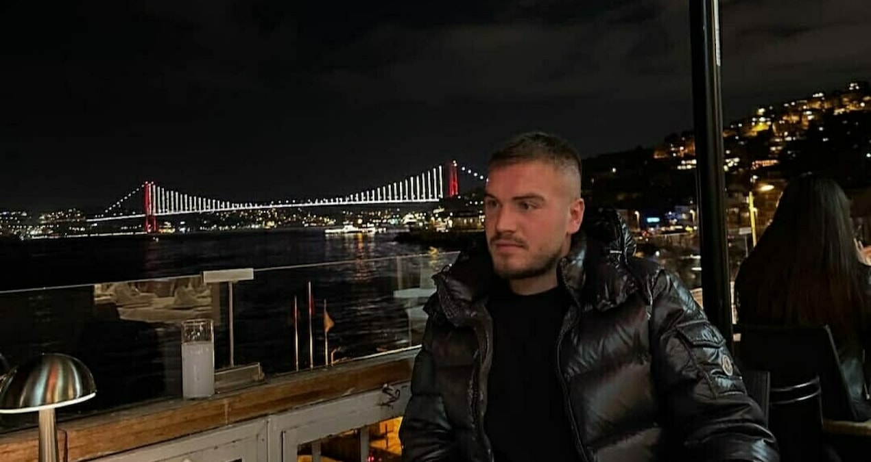 Son Gelişme: İzmir'de direğe çarpan motosikletli yaşamını yitirdi - Son Dakika Haberleri: Gelişmeler Takip Edi