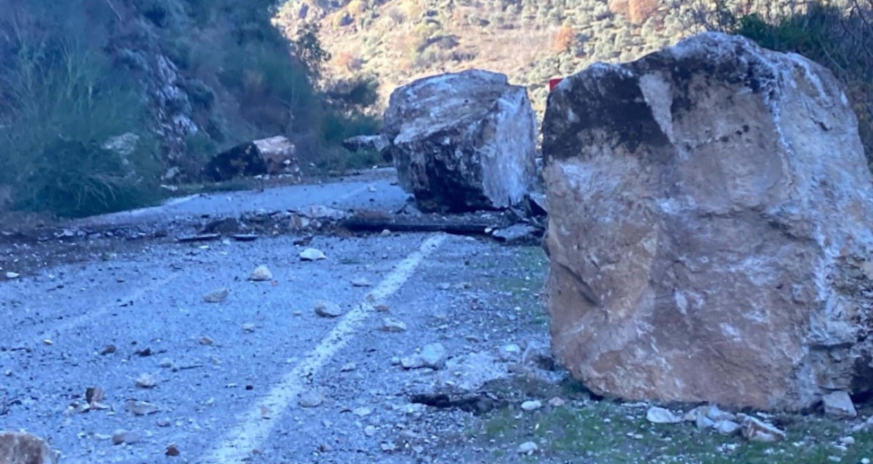 Son Gelişme: 'İzmir'in yamaçlarında heyelan tehlikesi var' - Son Dakika: Gelişmeler Takip Ediliyor