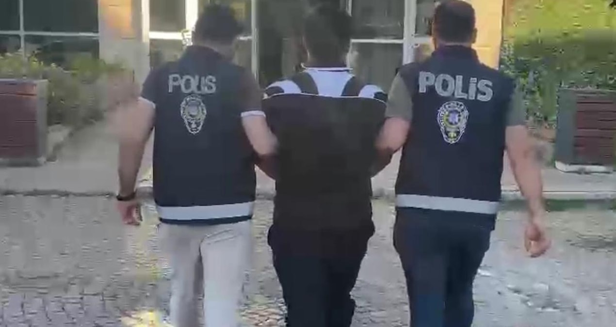 Kritik Açıklama: İzmir’de ‘kasten öldürme’ suçundan aranan firari hükümlü yakalandı - Haberleri | İşte Tüm Ayr