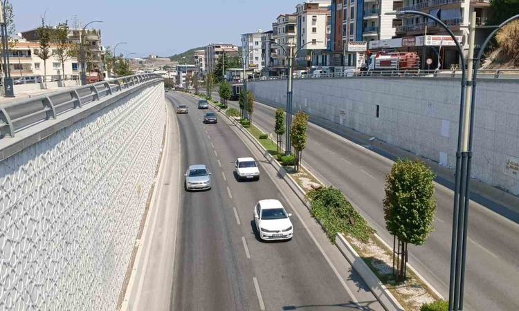 Kritik Açıklama: İzmir'de taşıt sayısı arttı: 2 milyon 167 bin - Son Dakika Haberleri ve Merak Edilenler