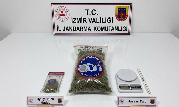 İzmir Torbalı'da fabrika konteynerinde 810 gram kubar esrar ele geçirildi ve Merak Edilenler