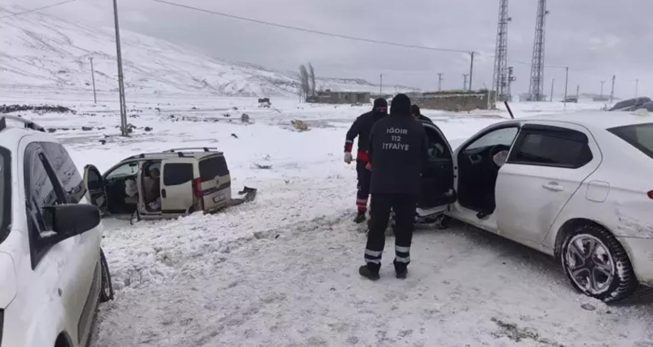 Ayrıntılar Netleşti: Iğdır’da kar ve tipi zincirleme kazaya yol açtı, 4 yaralı - Haberleri - Son Dakika Bilgil