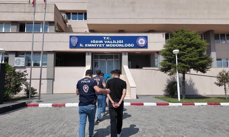 Son Gelişme: Iğdır’da siber dolandırıcılık baskınu: 4 şüpheli tutuklama kararı verildi - Haberleri