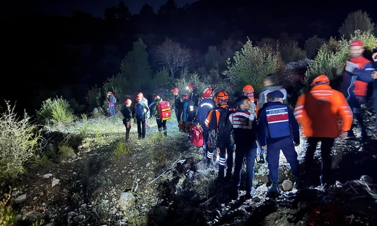 Isparta'daki kanyon faciasında 3 İHH gönüllüsü kurtarıldı! 10 kişiyle irtibat kuruldu ve Merak Edilenler