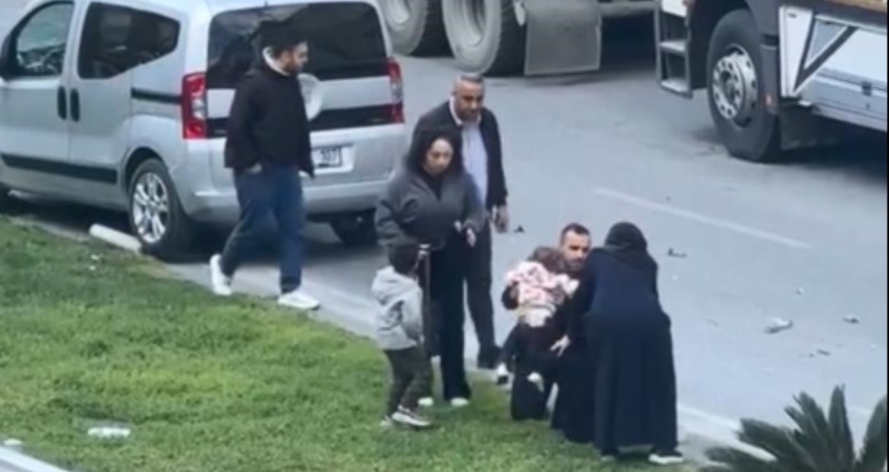 Son Gelişme: Kağıthane'de can pazarı: Kucağındaki bebeğiyle sinir krizi geçirdi! - En Son Haber ve Merak Edile