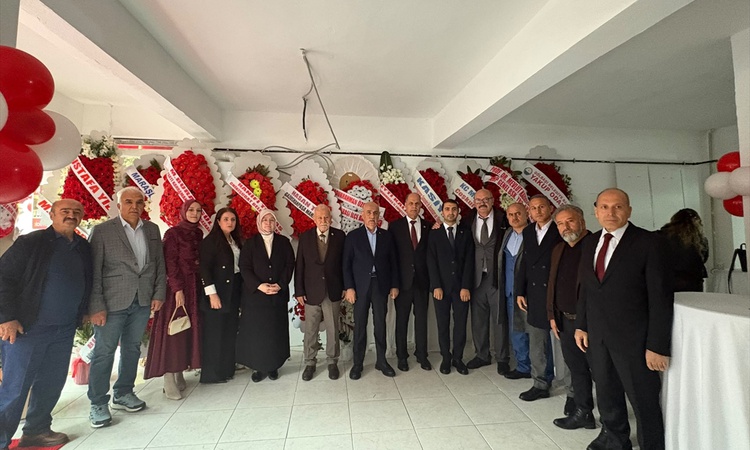 Kahramanmaraşlılar Derneği Gölbaşı'nda açıldı, törene Bakan Kirişci katıldı: Gelişmeler Takip Ediliyor
