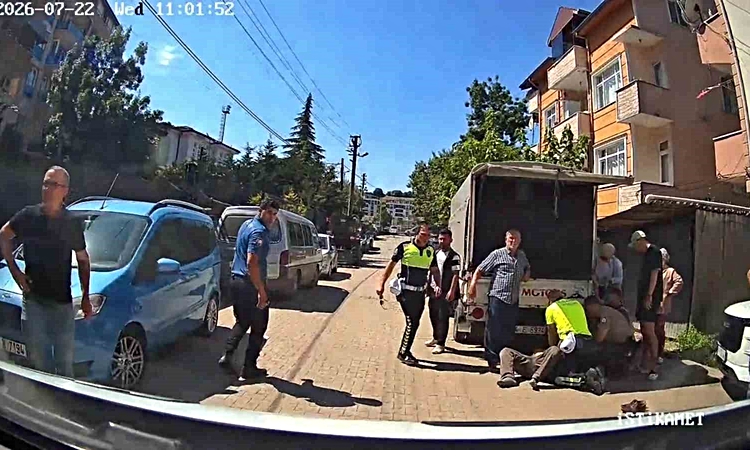Kalp krizi geçiren 68 yaşındaki adamı polis hayata bağladı ve Merak Edilenler