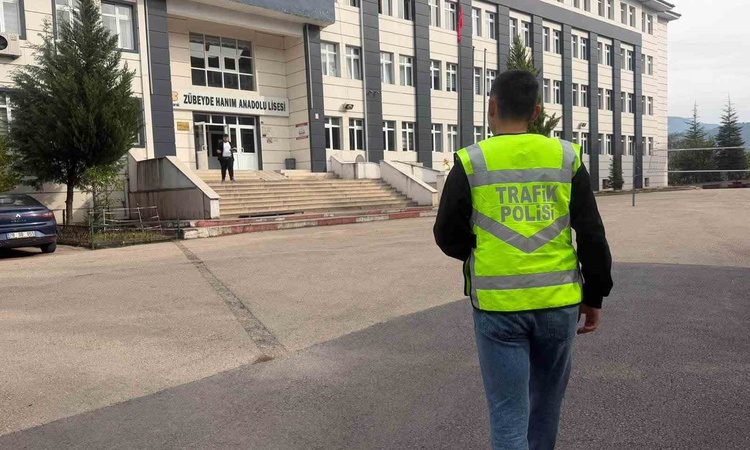 Karabük Valiliği okul çevresi ve öğrenci servisi denetimlerinin sürdüğünü tüm detaylarıyla paylaştı - Son Daki
