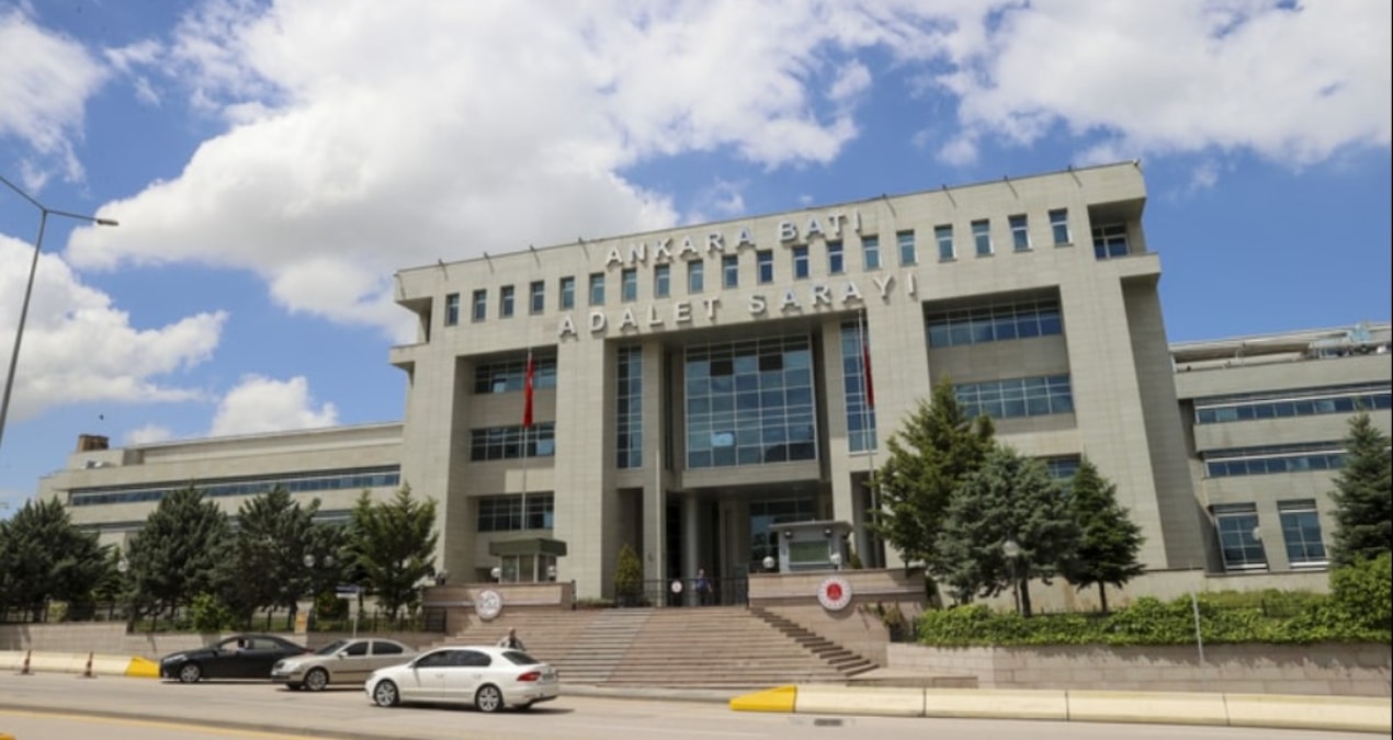Ayrıntılar Netleşti: Kasadan altınları çaldı! Adliyeyi soyan memurdan 'İhtiyacım vardı' bahanesi - En Son Habe