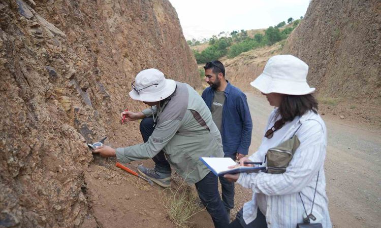 Ayrıntılar Netleşti: Kavakbaşı Fay Zonu'nda Deprem Araştırması - Son Dakika Haberleri | İşte Tüm Ayrıntılar