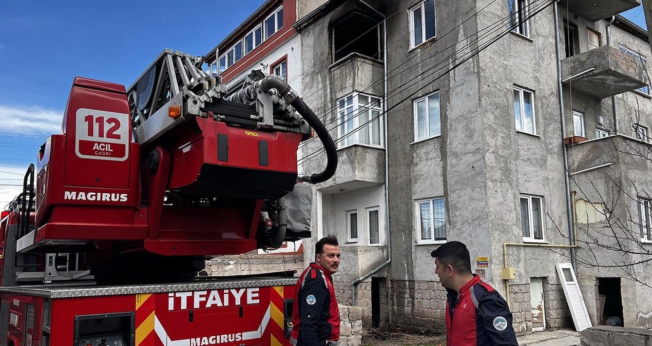 Ayrıntılar Netleşti: Kayseri’de binada çıkan yangında 2 kişi etkilendi - En Son Haber - Son Dakika Bilgileri