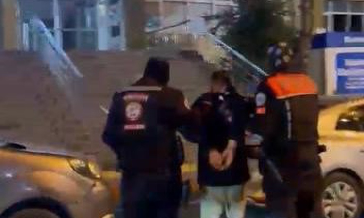 Kayseri'de motosikletli polis, 19 yıl 22 gün hapis cezasıyla aranan şahsı yakaladı | İşte Tüm Ayrıntılar