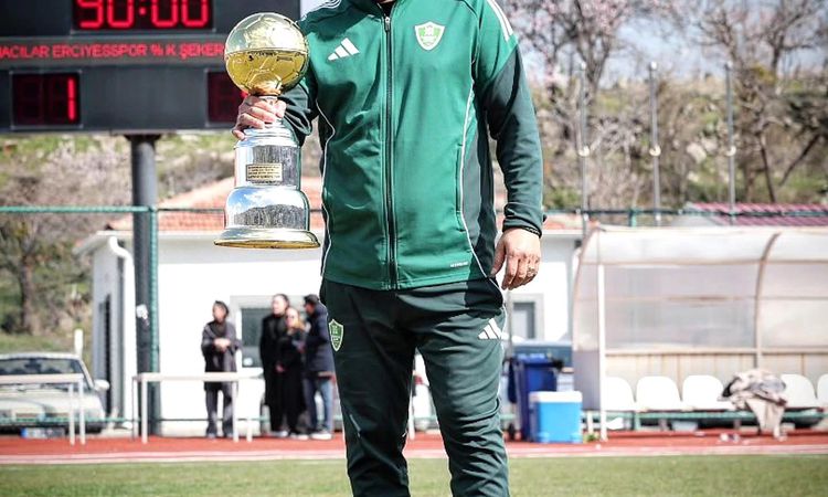Kayseri Şekerspor'da Erkan Demirel ile yollar ayrıldı - Son Dakika Haberleri ve Merak Edilenler
