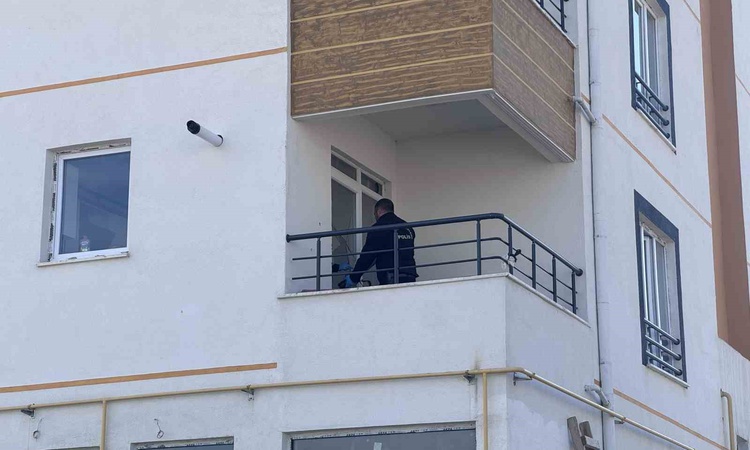 Kayseri'de uzaklaştırma kararı biten şahıs balkondan girip kendine zarar verdi | İşte Tüm Ayrıntılar
