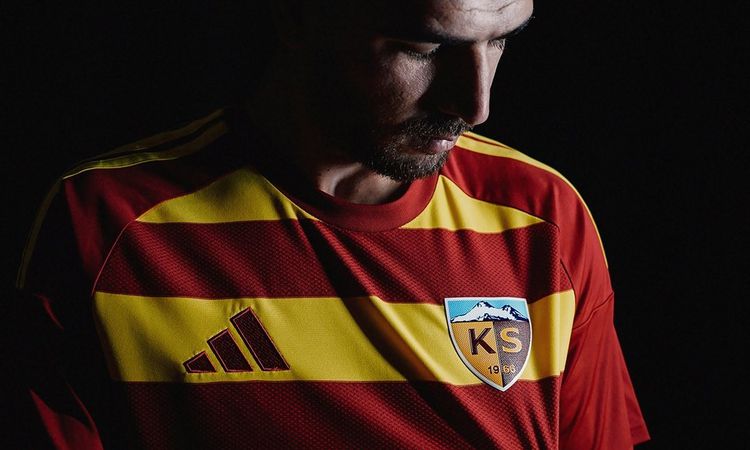 Gündemden Son Bilgiler: Kayserispor, Fethi Özer ile 1 Yıllık Sözleşme İmzaladı - Son Dakika Haberleri ve Merak