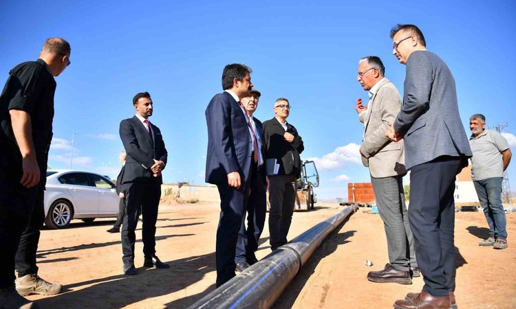 Kırşehir Valisi Demiryürek, 400 yataklı yeni devlet hastanesi inşaatını inceledi ve Merak Edilenler