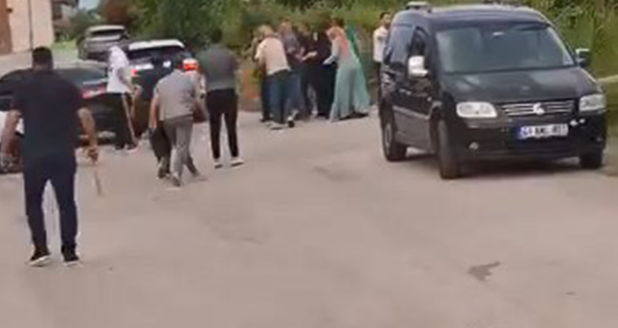 Ayrıntılar Netleşti: Kocaeli’de iki aile arasında silah, sopa ve taşlı kavga: 10 yaralı - Son Dakika: Gelişmel