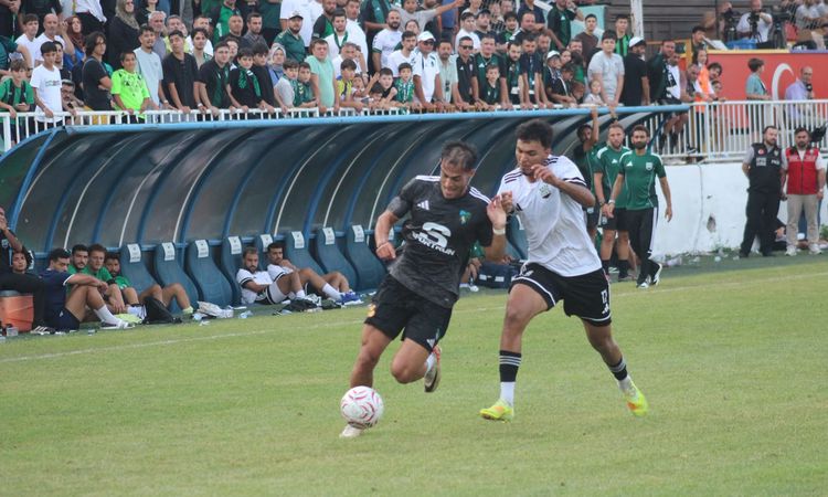 Son Gelişme: Kocaelispor, Zed FC ile 1-1 berabere kaldı - Son Dakika: Gelişmeler Takip Ediliyor