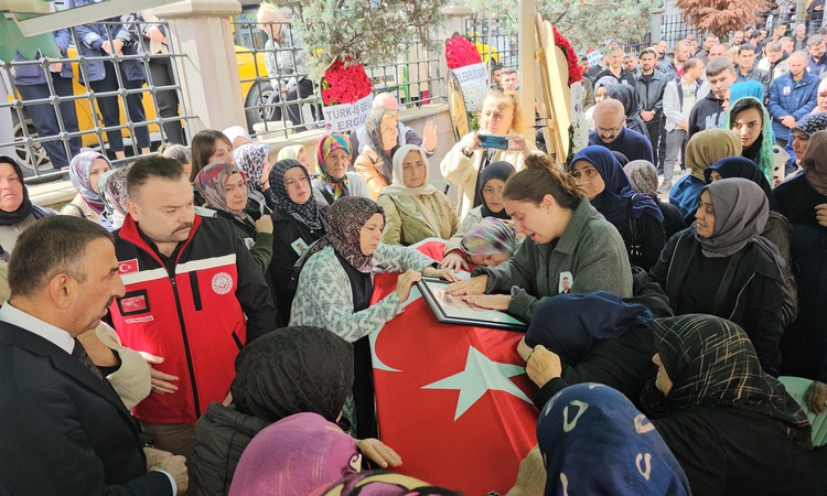 Kömür silosuna düşen madenci Ufuk Demir toprağa verildi, eşi 2 aylık hamile
