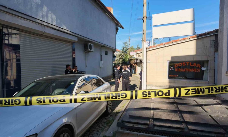 Konya Akşehir'de kıraathaneye av tüfeğiyle ateş açılması 1 can aldı, 1 kişi yaralandı - Son Dakika Bilgileri