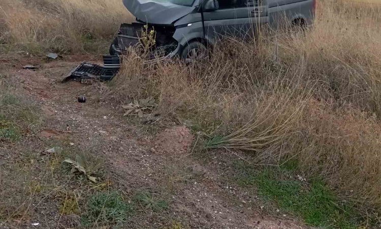 Konya Kulu'da iki minibüs kafa kafaya çarpıştı, 3 kişi hafif yaralandı ve Merak Edilenler