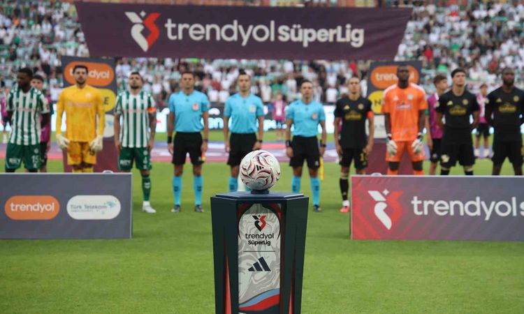 Sıcak Gündem: Konyaspor-Rizespor: İlk yarı golsüz - Son Dakika Haberleri