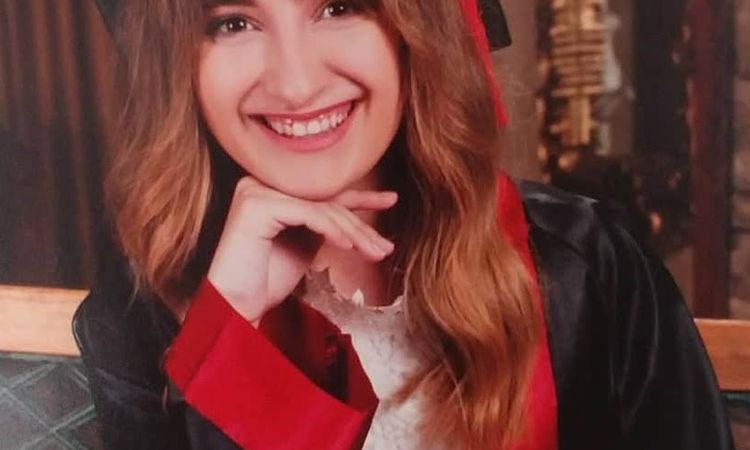 Kritik Açıklama: Köprü altında beton duvara çarpan otomobilde ölen sürücü İstanbul'da, anneanne ve dedesi Burs