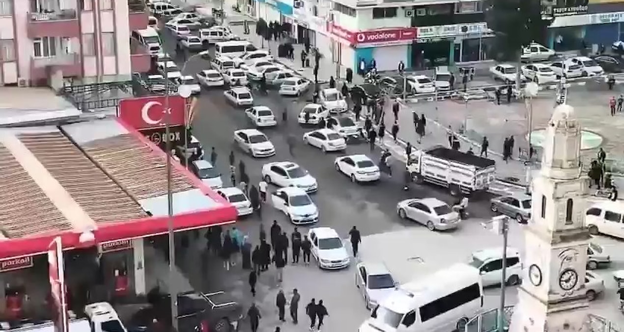 Kritik Açıklama: Köyde resmen start aldı ilçeye sıçradı! 'Arazi anlaşmazlığı' kavgasında ortalık savaş alanına