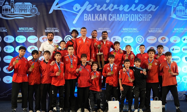 Kritik Açıklama: 15 Yaş Altı Güreş Milli Takımı, Balkan Şampiyonası'nda 45 madalya kazandı: Gelişmeler Takip E