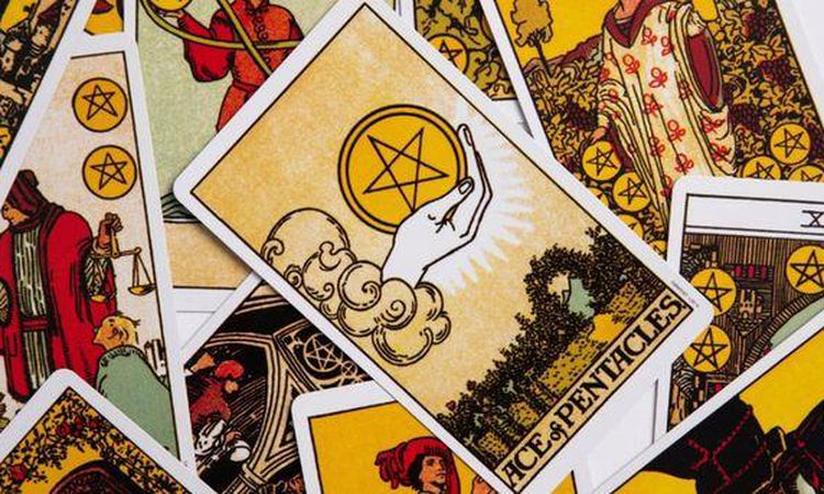Kritik Açıklama: 31 Ağustos günlük tarot falı: 31 Ağustos Pazartesi günü seni neler bekliyor? Günlük tarot kar