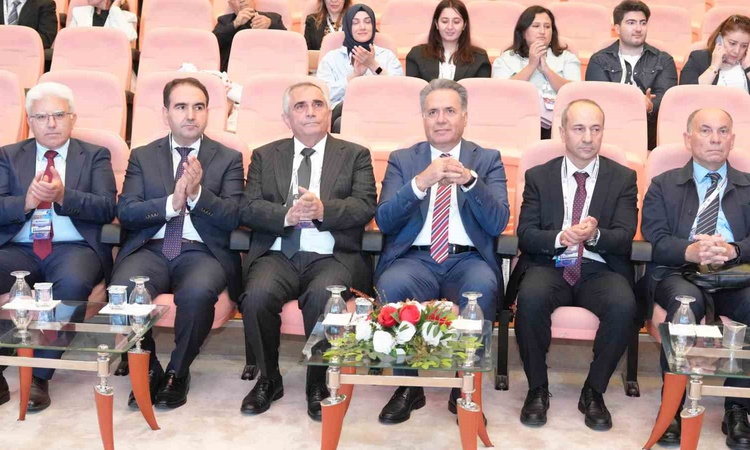 Kritik Açıklama: 51. Ulusal Fizyoloji Kongresi, 78 poster bildirisiyle İnönü Üniversitesi'nde resmen start ald