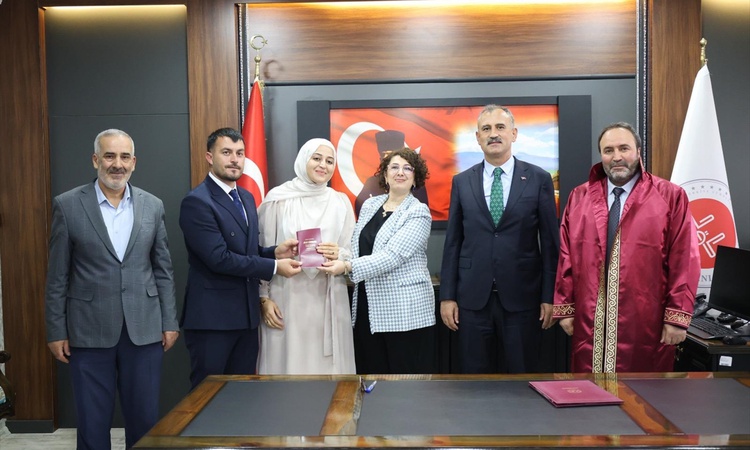 Kritik Açıklama: AA Ağrı muhabiri Abdullah Söylemez, Özlem Karakuş ile Ağrı'da dünya evine girdi - Son Dakika