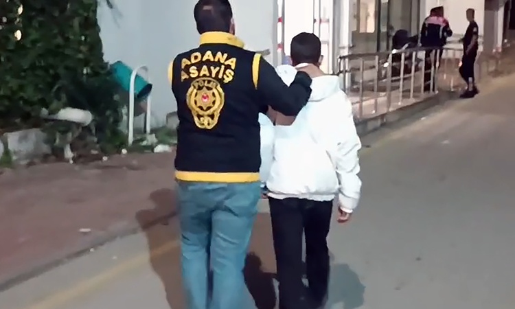 Kritik Açıklama: Adana'da başından vurulan kişi ağır yaralandı, 17 yaşındaki şüpheli yakalanarak gözaltına sev