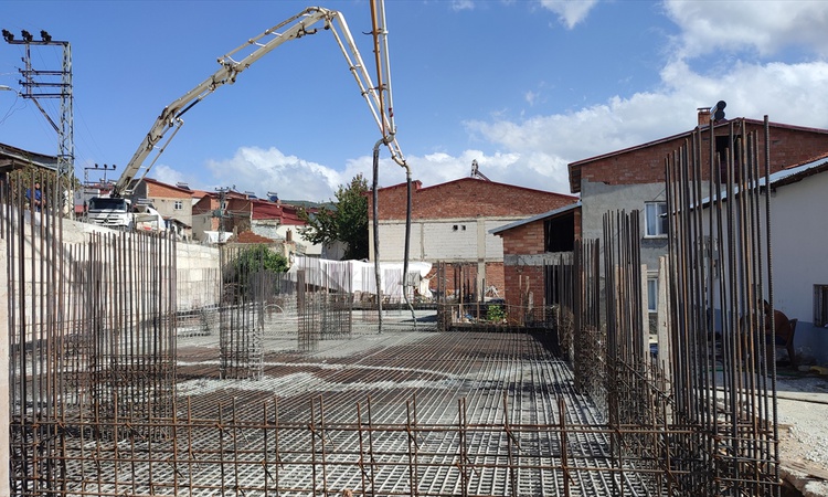 Kritik Açıklama: Adıyaman Çelikhan'da 500 kişilik Merkez Camisi'nin birinci kat temeli atıldı ve Merak Edilenl