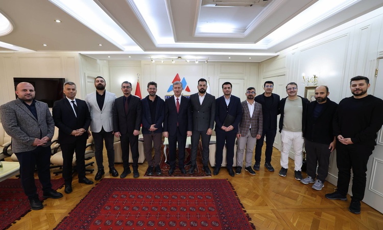 Kritik Açıklama: AİÇÜ Rektörü Gülçin, sempozyum kuruluna ve sekretaryaya teşekkür belgesi verdi - Son Dakika B