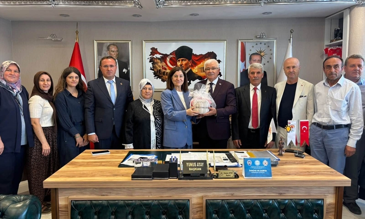 Kritik Açıklama: AK Parti Edirne Milletvekili Aksal'dan Meriç Belediyesine ziyaret