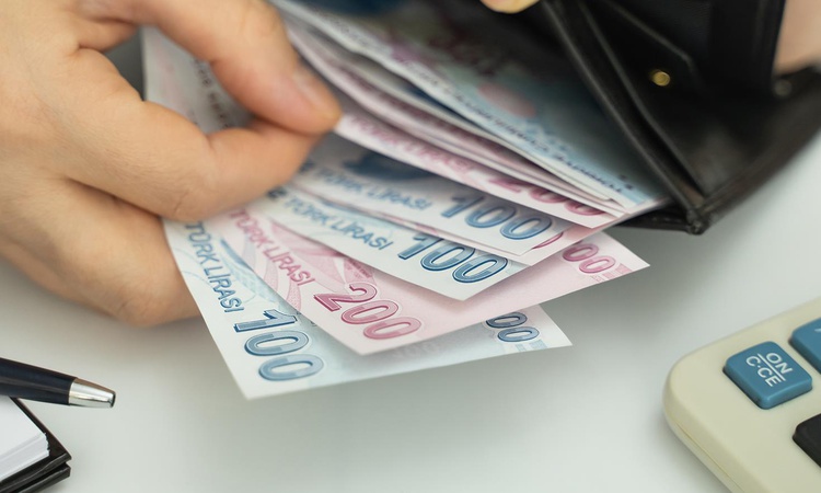 Kritik Açıklama: Akaryakıtta peş peşe indirim! Motorinde tabela yine değişiyor - Son Dakika Bilgileri