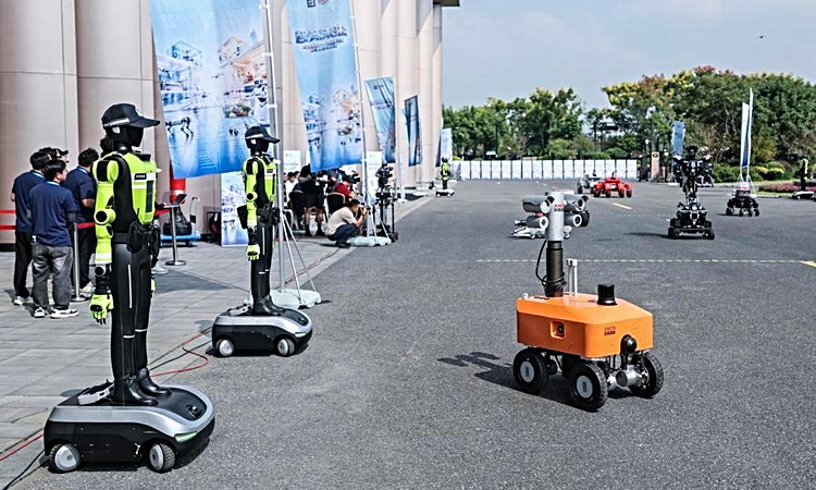 Kritik Açıklama: Albüm: 9. Robotop Zirvesi, Çin'in Hangzhou kentinde resmen start aldı | İşte Tüm Ayrıntılar