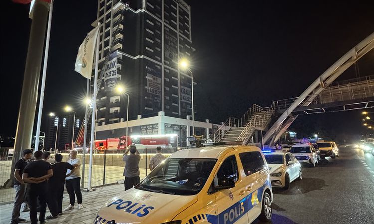 Kritik Açıklama: Altındağ'da Çatı Katında Yangın ve Merak Edilenler