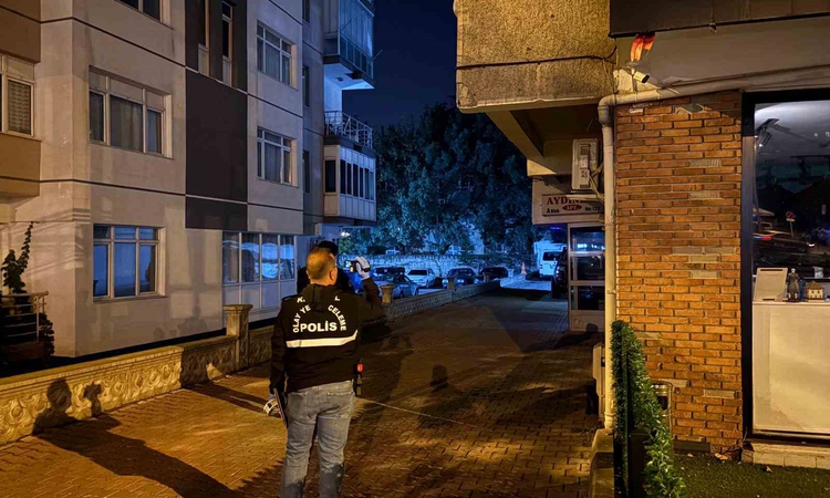 Kritik Açıklama: Annesi haber alamayınca Kayseri Kocasinan'da 55 yaşındaki adam evinde ölü bulundu ve Merak Ed