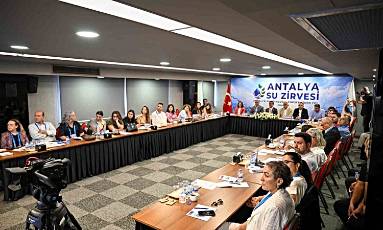 Kritik Açıklama: "Antalya suyunu koruyacak dünyaya örnek olacak" ve Merak Edilenler