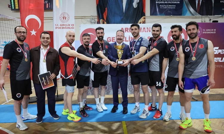 Kritik Açıklama: Ardahan'da 4. Kamu Spor Oyunları voleybol finaliyle sona erdi - Son Dakika Bilgileri