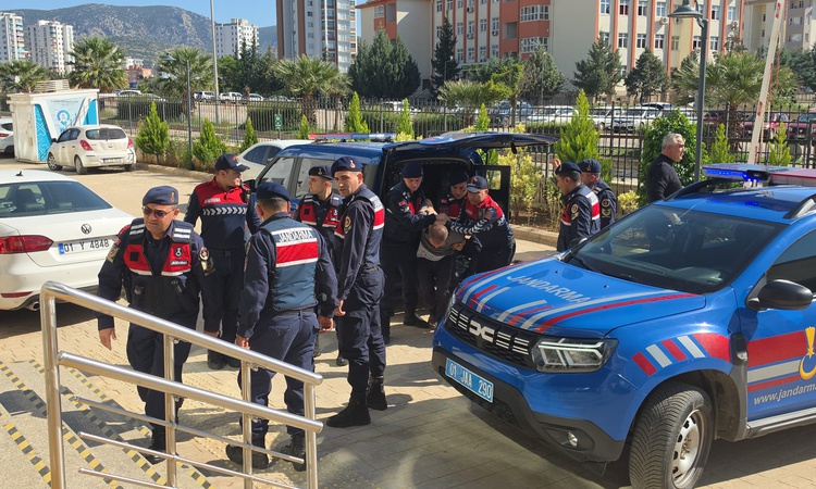 Kritik Açıklama: Arkadaşlık teklifini reddettiği kişi tarafından öldürülen Sevda, toprağa verildi ve Merak Edi