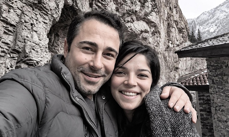 Kritik Açıklama: Atilla Taş'ın kızı yaşamını yitirdi