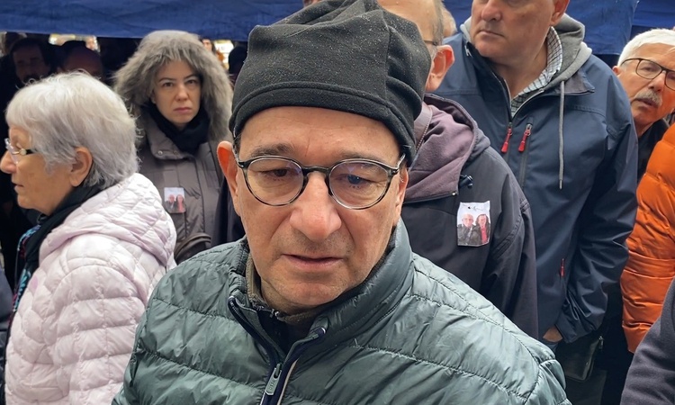 Kritik Açıklama: Aydın'da hekim Dr. Çakaloğlu, anne ve babasının cinayetinin ardından kansere yenildi: Gelişme