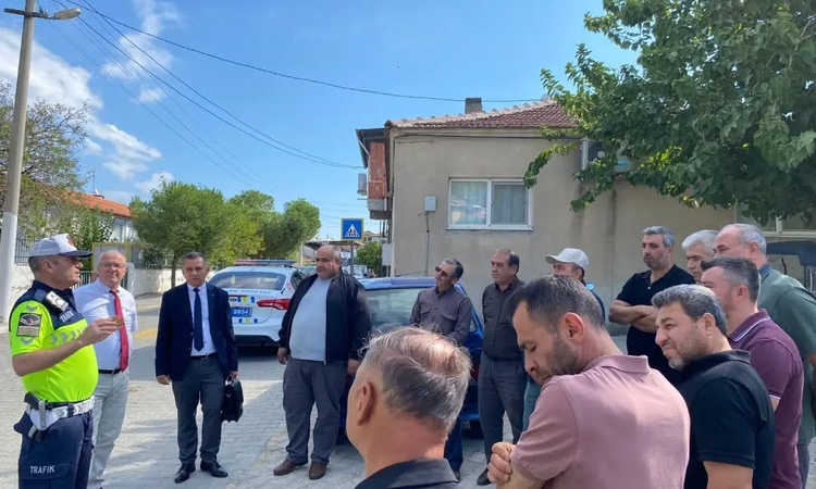 Kritik Açıklama: Aydın Yenipazar'da 2026-2027 taşımalı eğitim servis araçları denetlendi