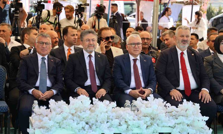 Kritik Açıklama: Bakan Yumaklı: Gıda arz güvenliği tehdit altında - Son Dakika Bilgileri